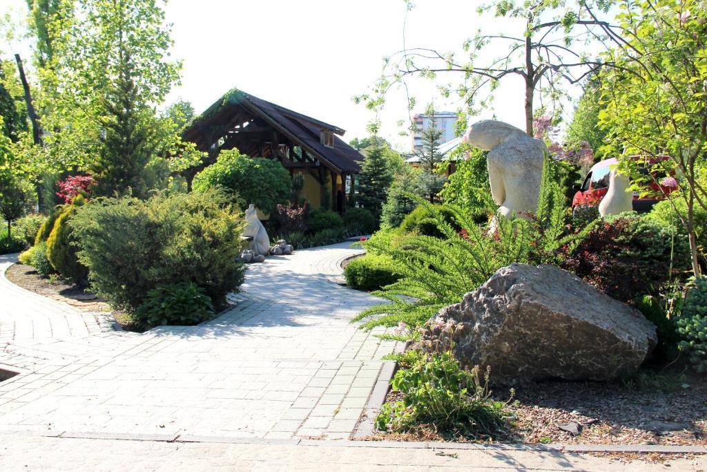 Gala Hotel Kamjanets-Podilskyi Eksteriør billede
