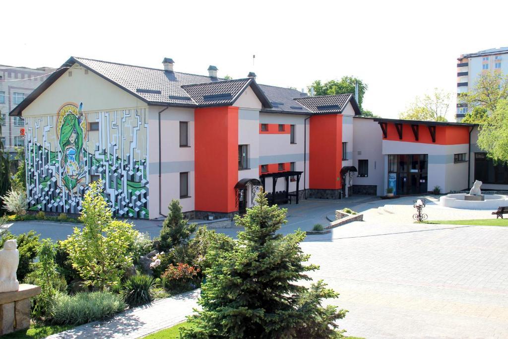 Gala Hotel Kamjanets-Podilskyi Eksteriør billede